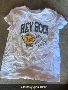 Old Navy White Girls Halloween 'Hey Boo' Graphic Tee with Orange & Black